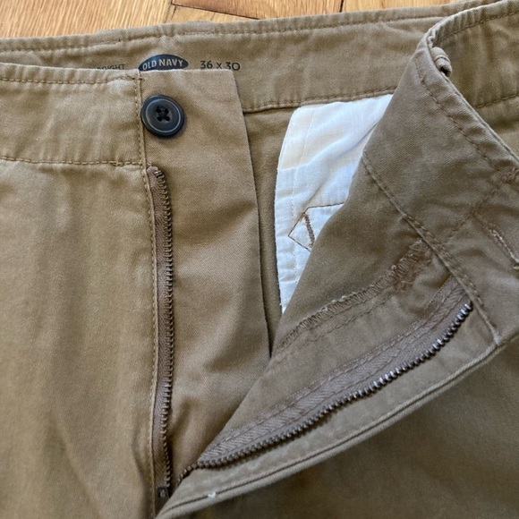 old Navy - Men’s Khaki Casual Pants - Straight Leg - Picture 4 of 6